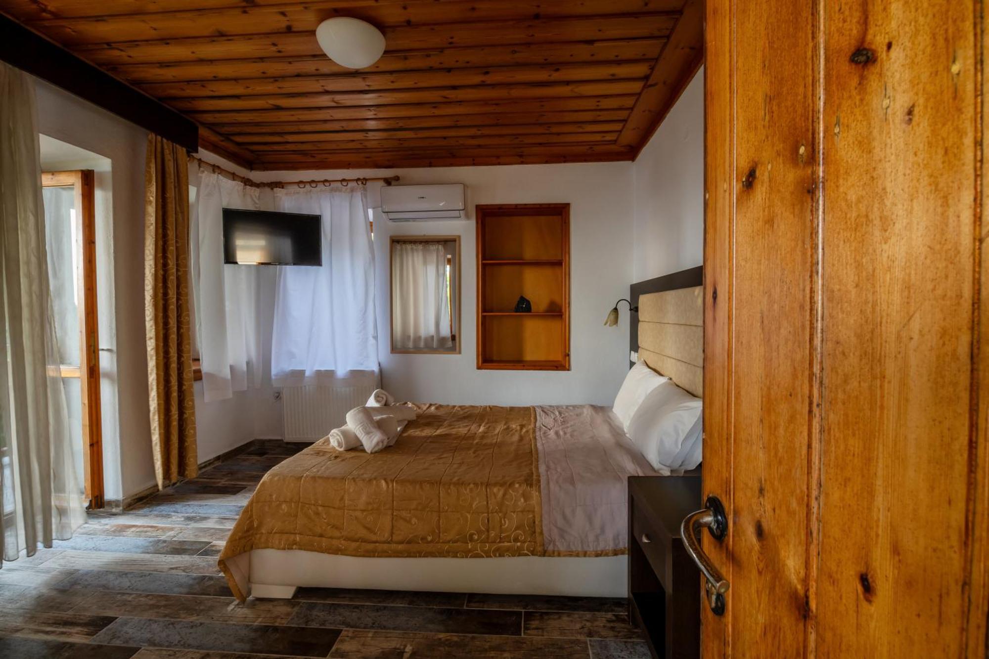 Hotel Kokkino Nero Ngoại thất bức ảnh